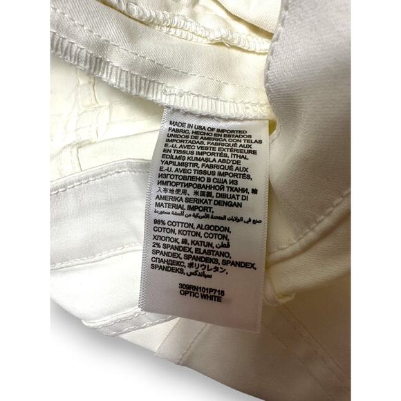 BEBE Optic White Skinny Jeans With zipper Details Size 29 - Picture 7 of 15